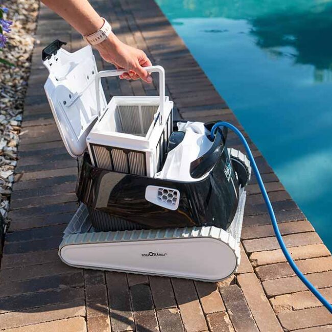 robot nettoyeur piscine filtre accessible