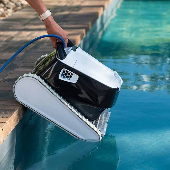 robot nettoyeur piscine autonome